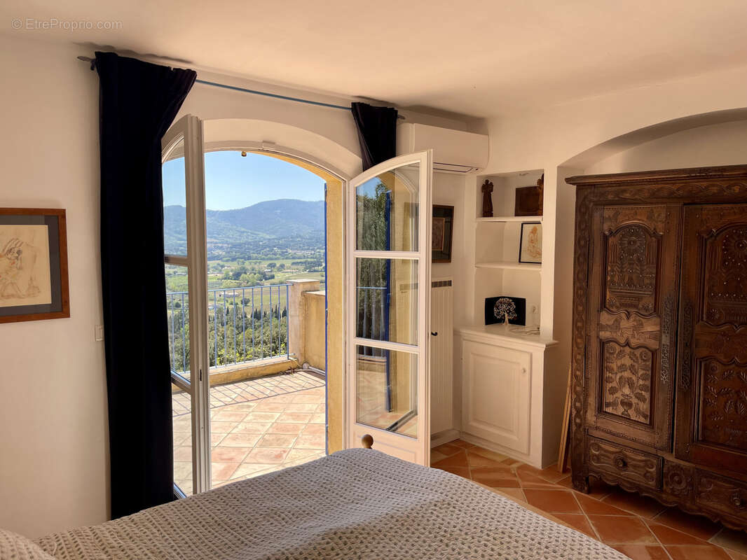 Maison à PLAN-DE-LA-TOUR