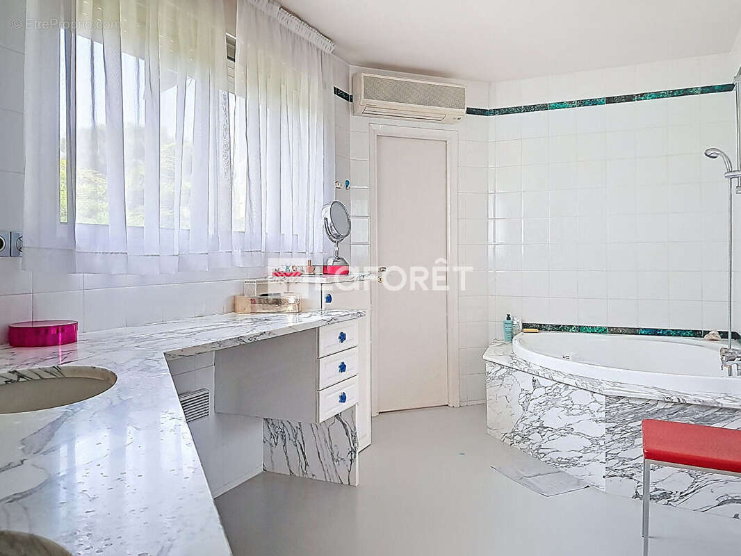 Maison à FENOUILLET