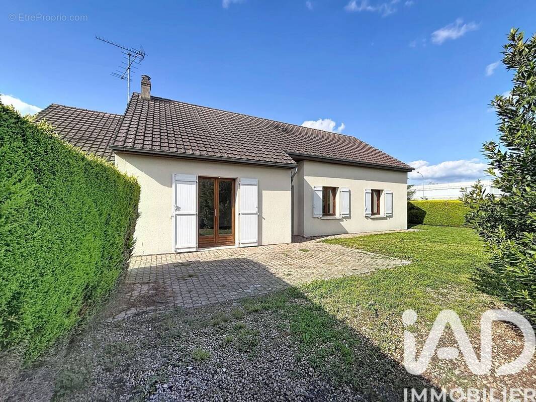 Photo 1 - Maison à BELLEGARDE
