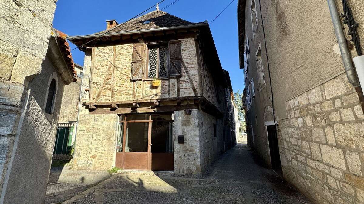 Immeuble avec cour - coeur de Cajarc - photo 12