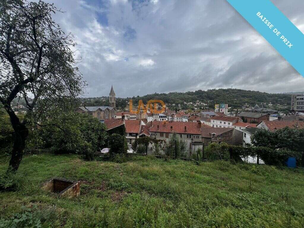 Maison à DECAZEVILLE