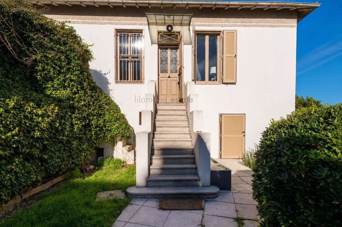 Maison à LE CANNET