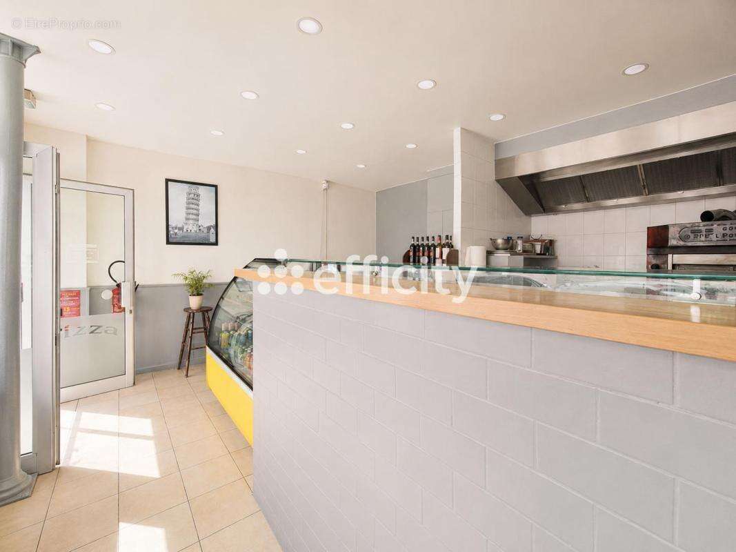 Locaux/Biens immobiliers - photo 2