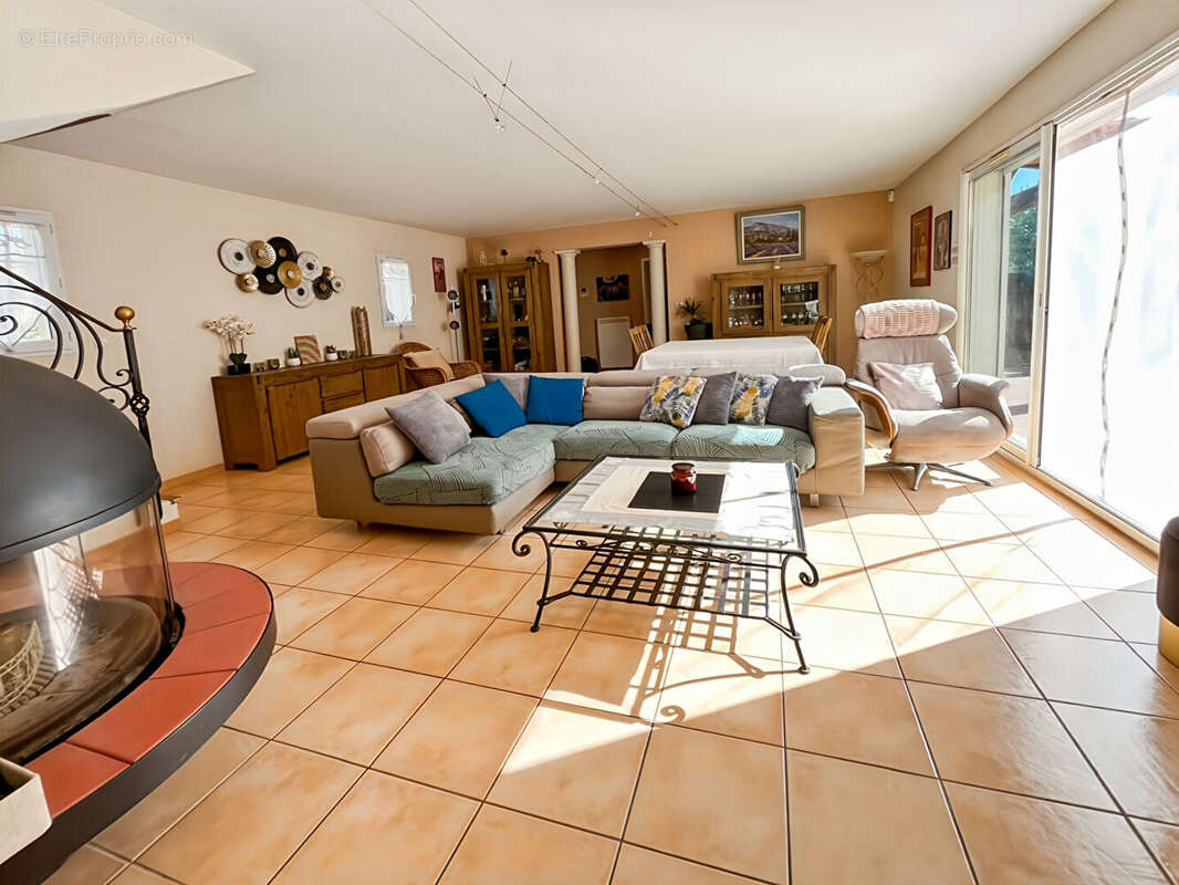 Maison à CHATEAURENARD