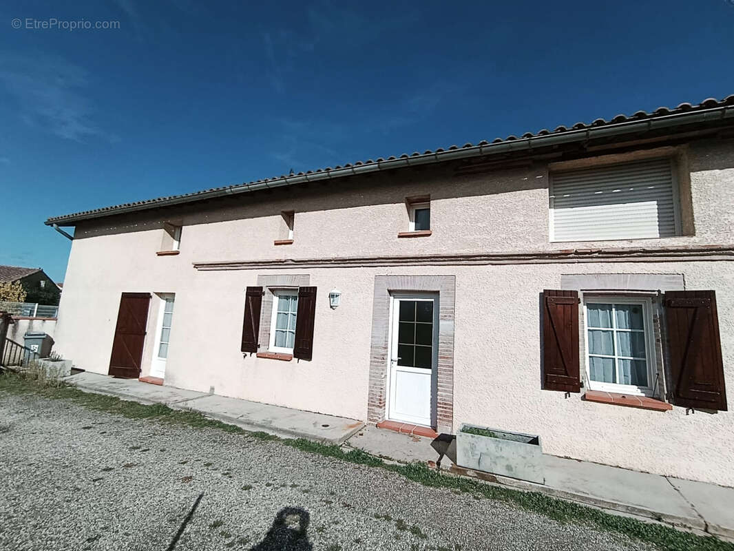 Appartement à VILLATE
