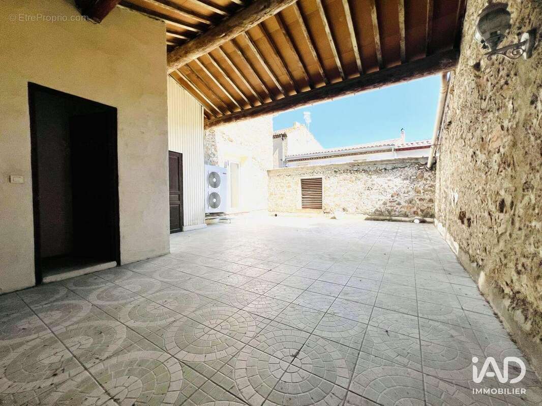 Maison 210 m² à Villeseque-Des-Corbieres  - photo 9