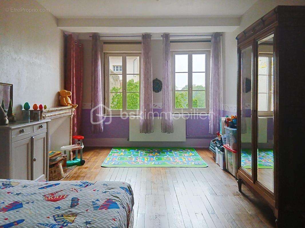 Appartement à SEURRE