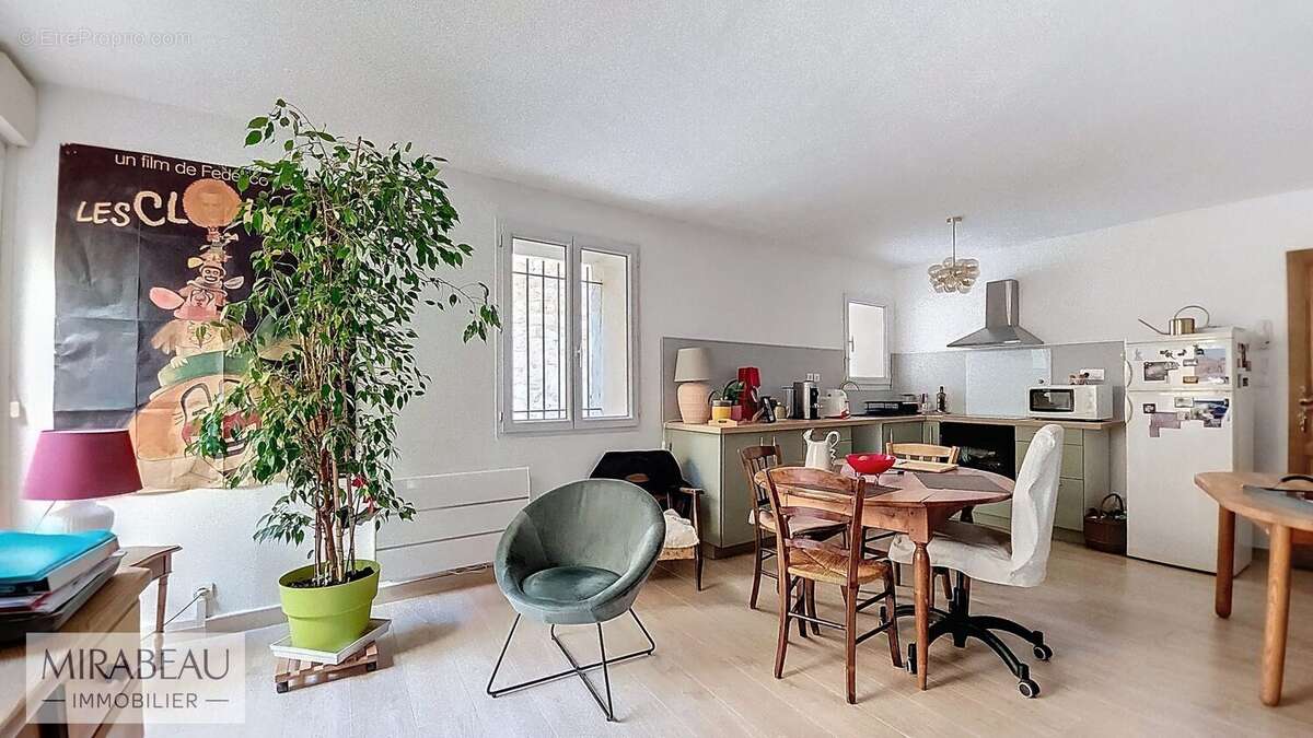 Appartement à PERTUIS