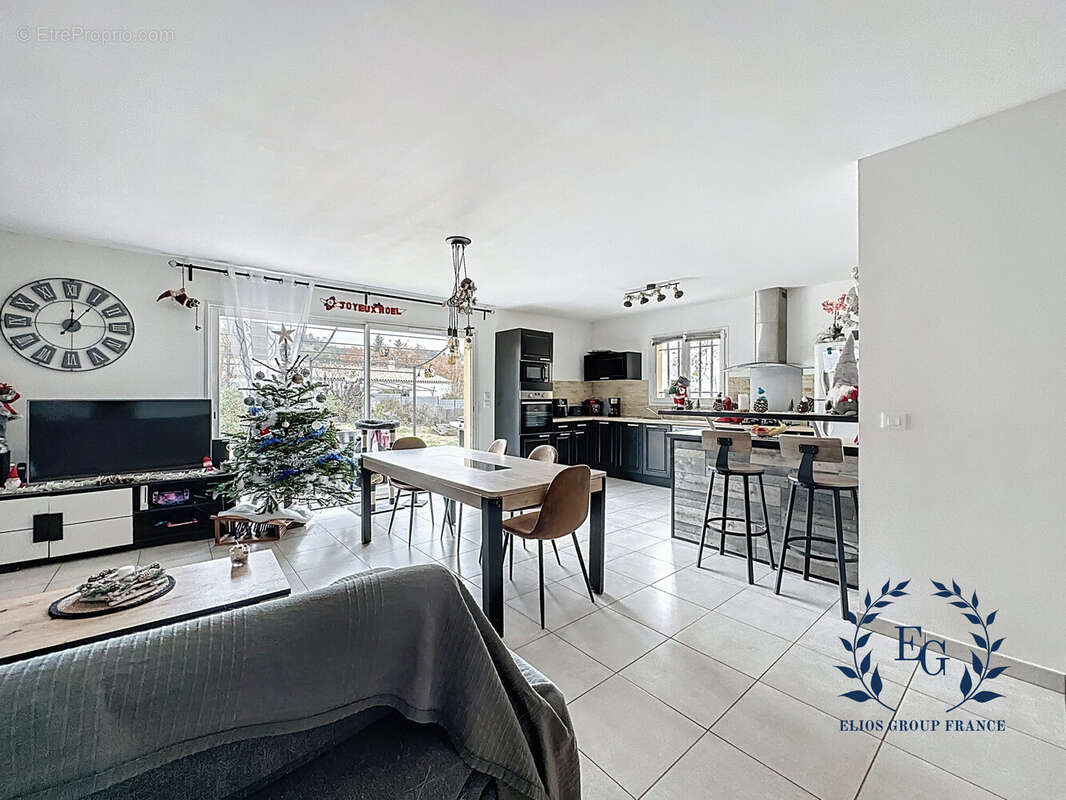 Maison à BESSE-SUR-ISSOLE