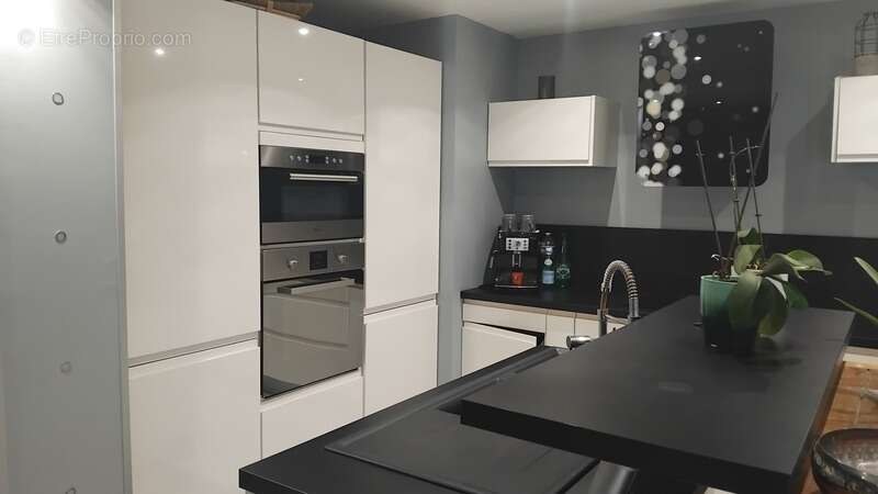 Maison à LA FEUILLIE