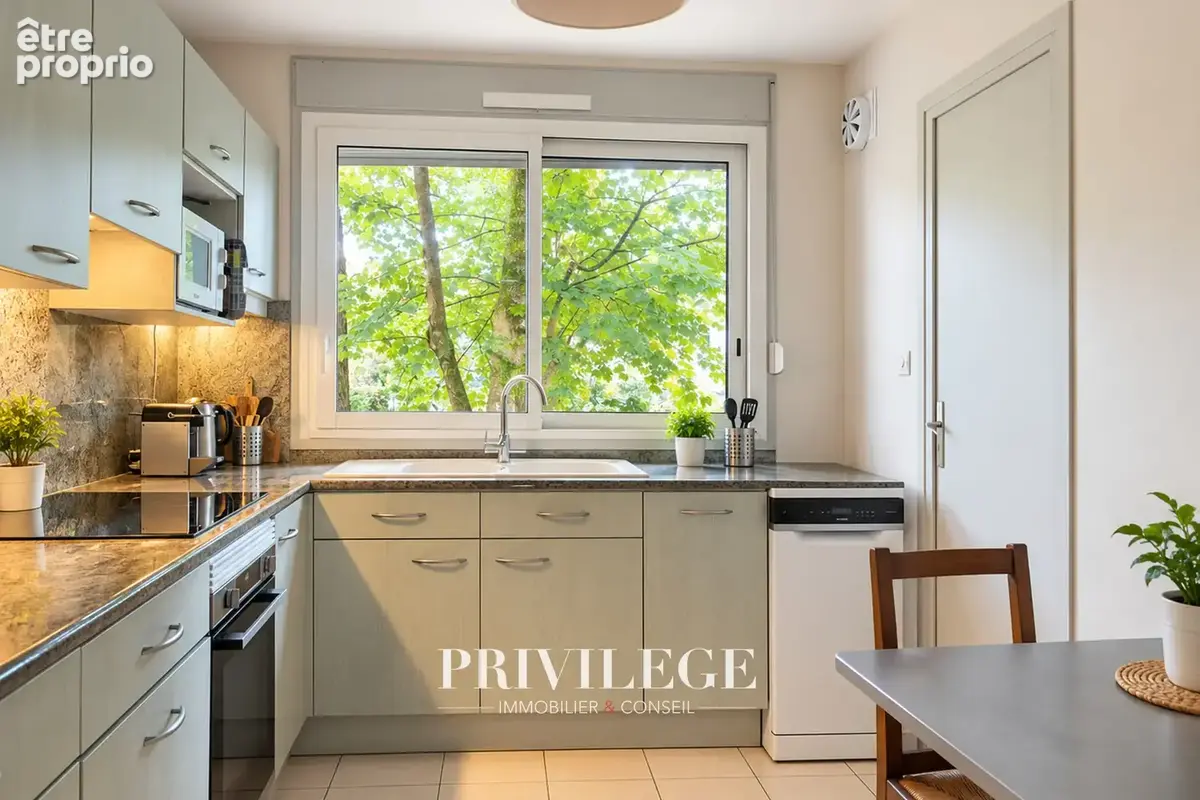 Appartement 83m2 traversant   Balcon, climatisation, calme et verdure - photo 7