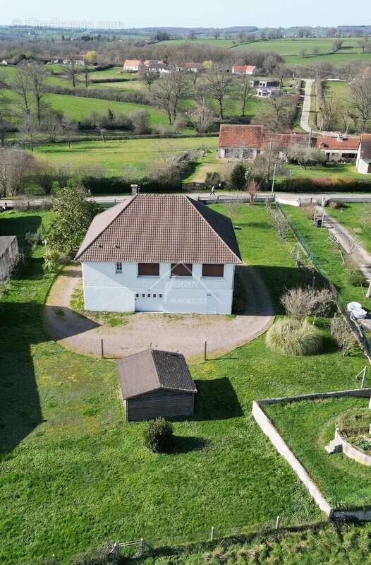 Maison à BOURBON-L'ARCHAMBAULT