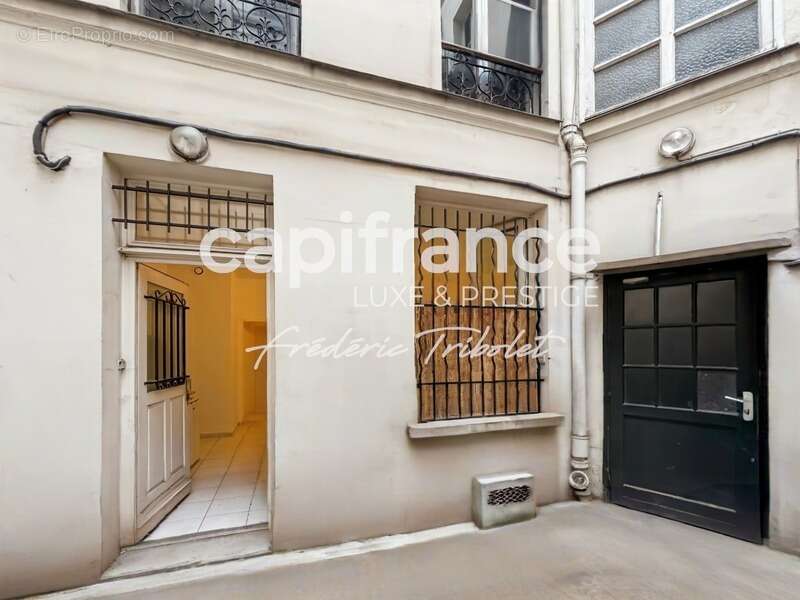 Appartement à PARIS-11E
