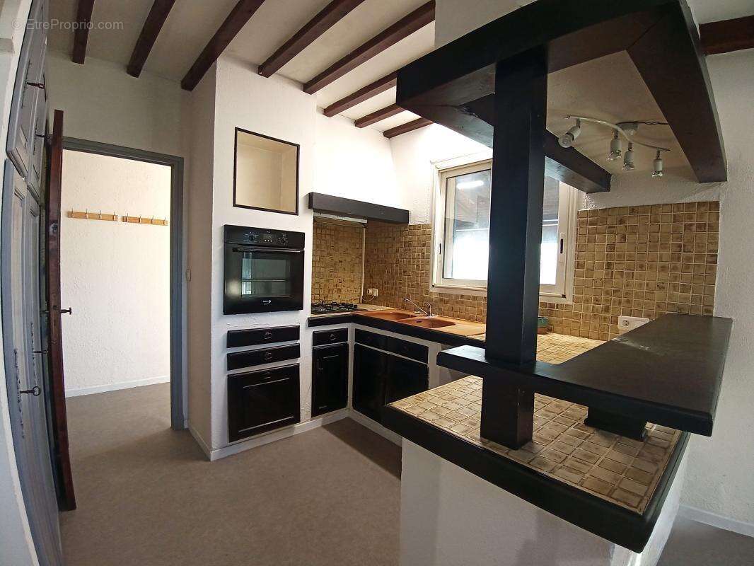 Maison à CAMARET-SUR-AIGUES