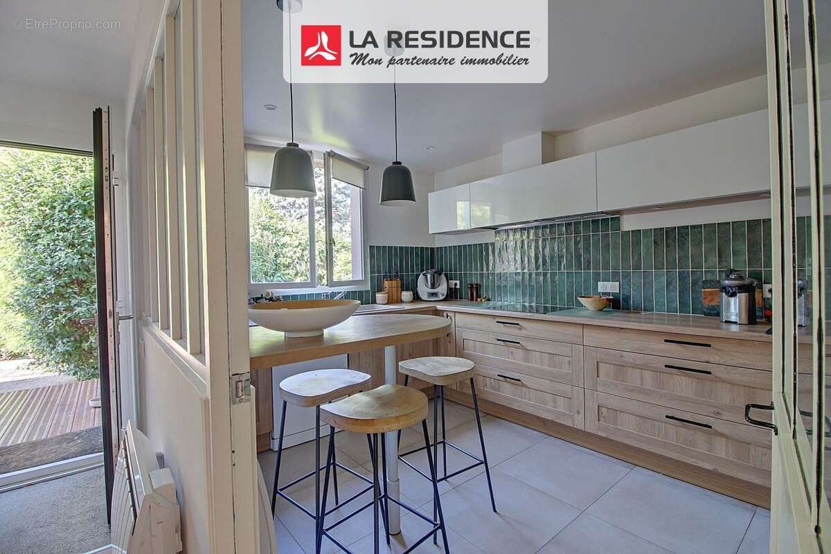 Maison 191 m² à Orgeval  - photo 8