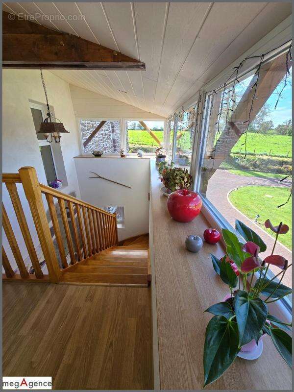 Maison à VILLEDIEU-LES-POELES