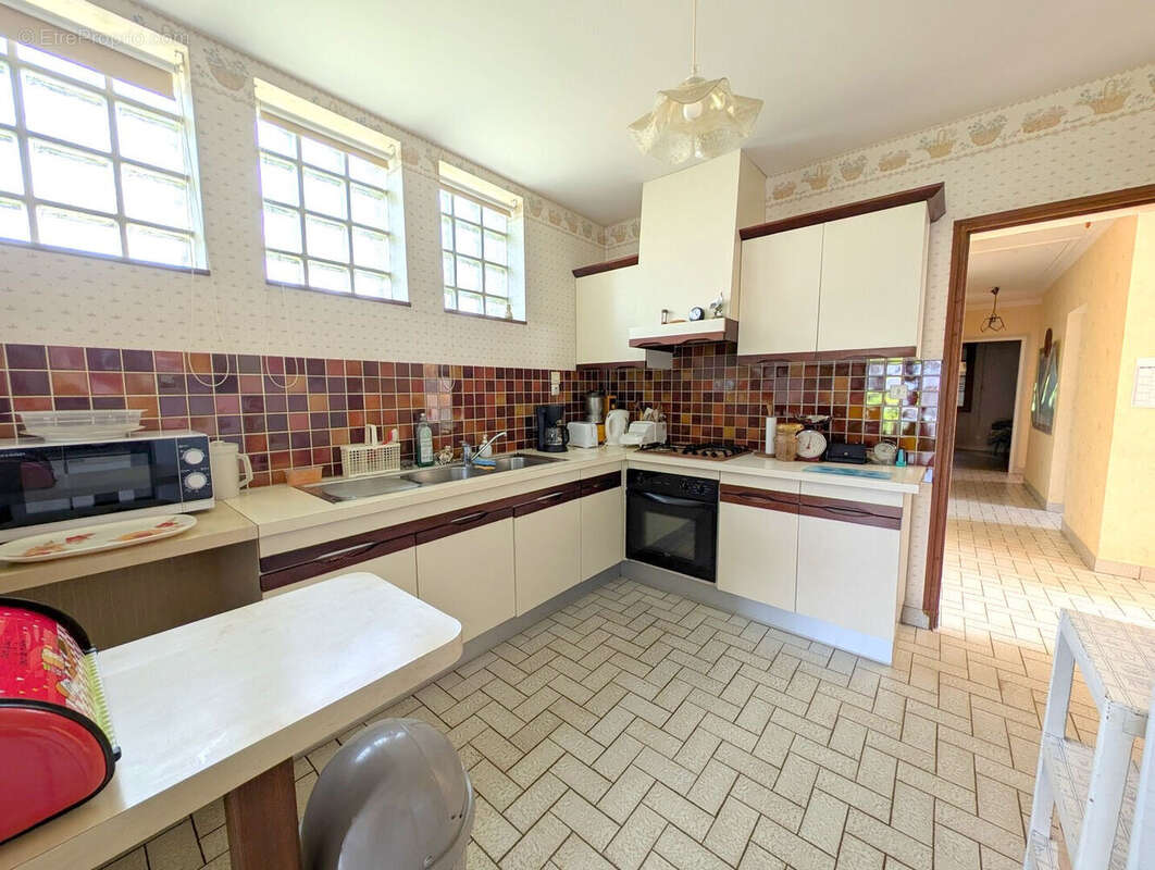 Maison à DOUE-LA-FONTAINE