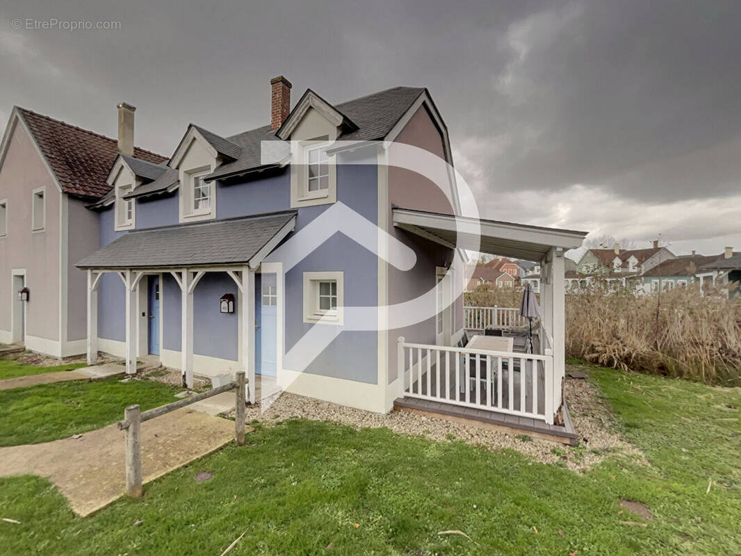 Maison à CHAMOUILLE