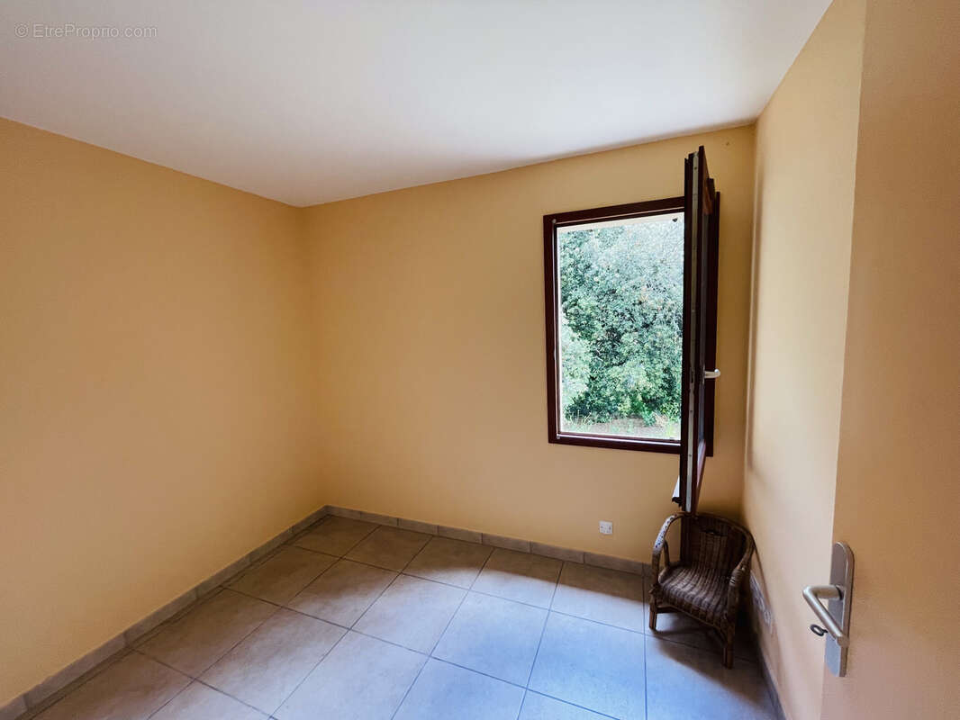 Maison à COMBAILLAUX