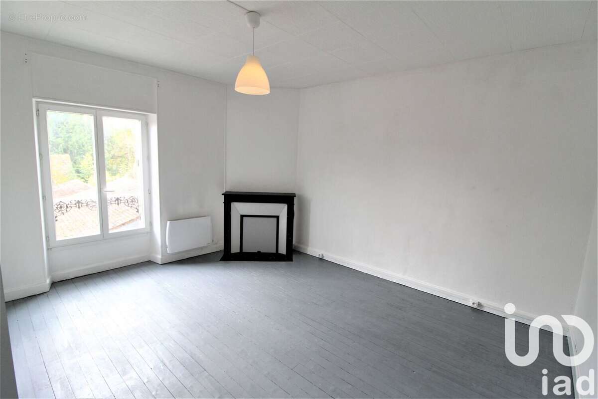 Photo 3 - Maison à SAINT-JULIEN-DU-SAULT