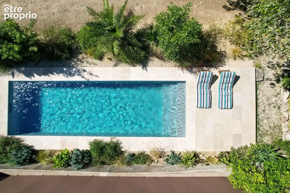 Superbe propriété de village avec jardin et piscine à 17 kms d’Uzès - photo 4