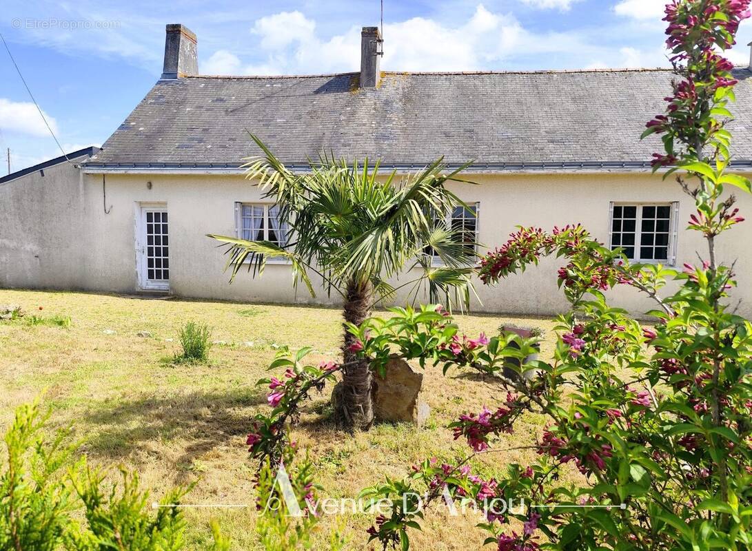 Maison à LA POUEZE
