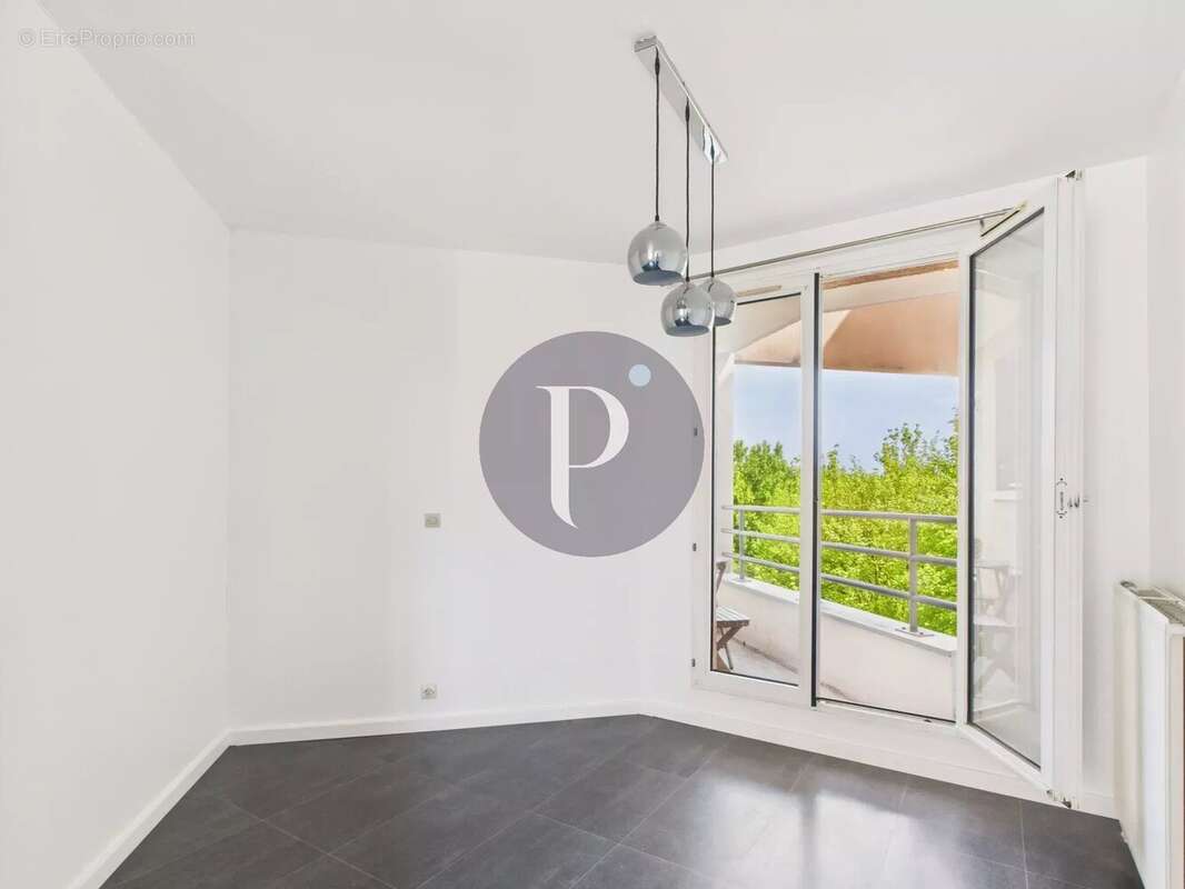 Appartement à LE PLESSIS-ROBINSON