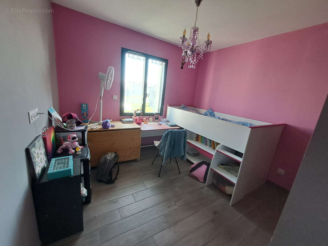 Maison à SAINT-SEVER-DE-SAINTONGE