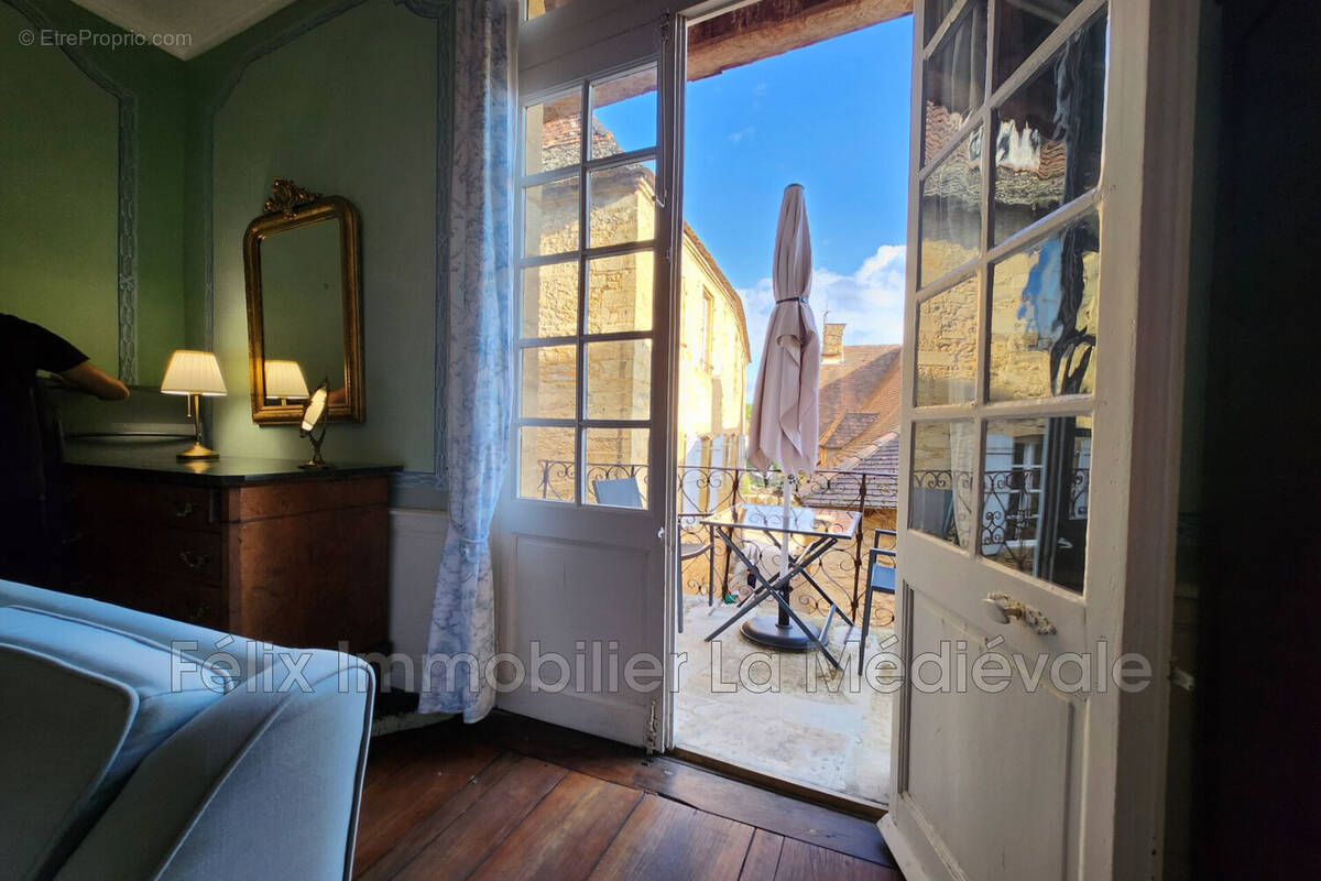 Appartement à SARLAT-LA-CANEDA