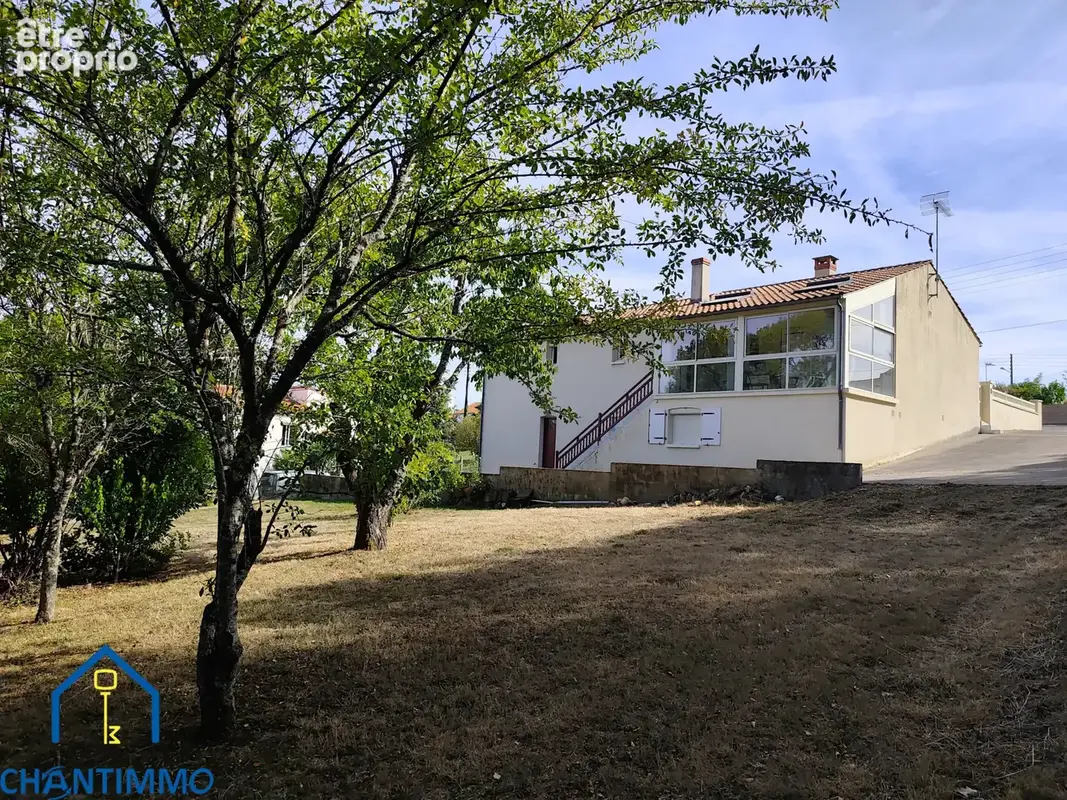 Pavillon avec sous-sol et terrain constructible   Chantonnay - photo 2