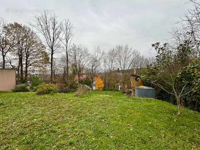 Maison à LA VILLE-DU-BOIS