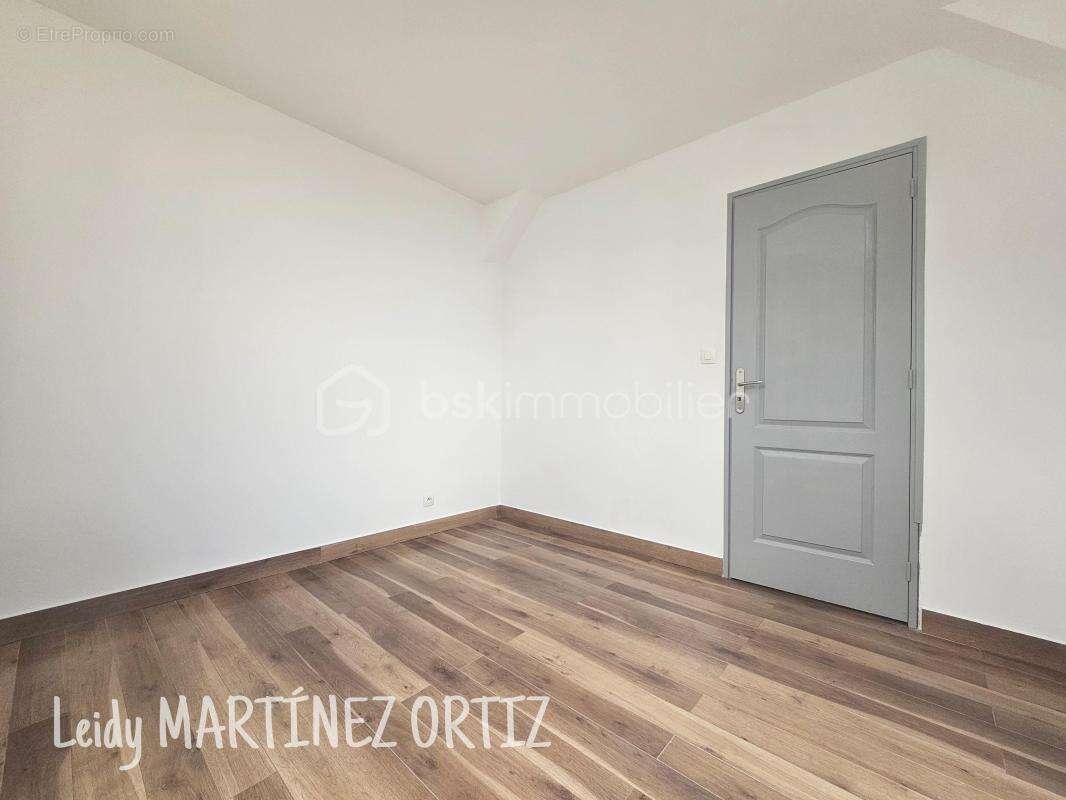 Appartement T2 rénové au cœur d'un village thermal - photo 4