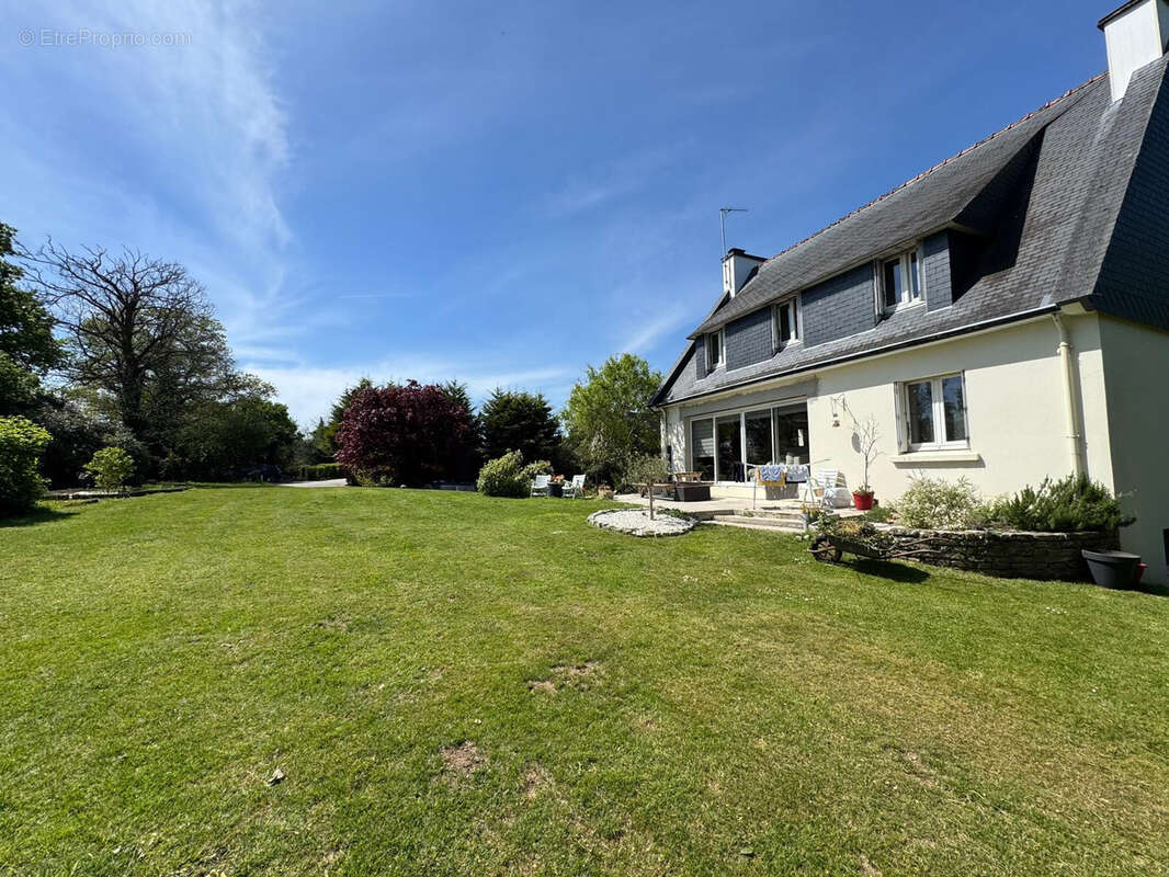 Maison à ERGUE-GABERIC