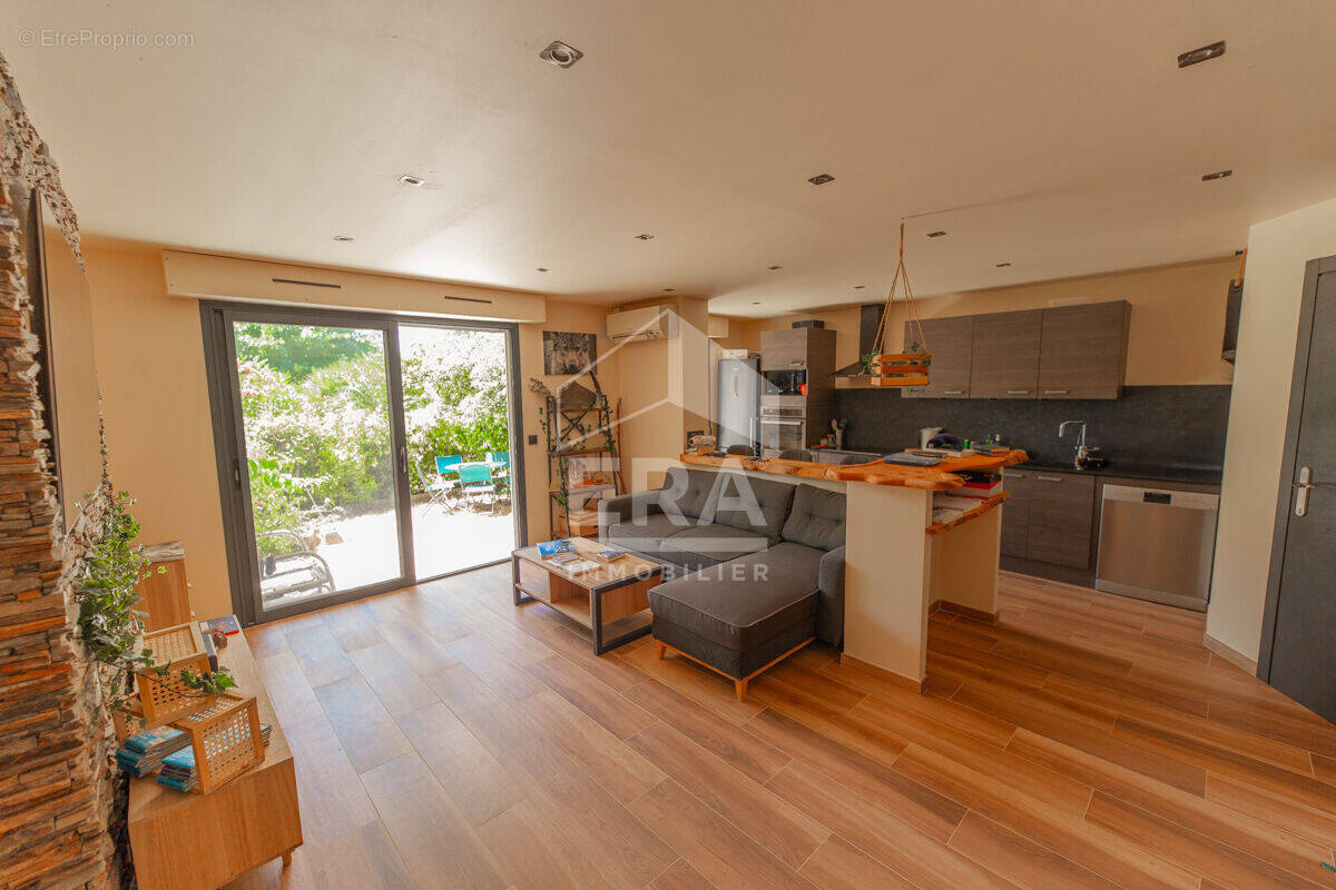 Appartement à MANDELIEU-LA-NAPOULE