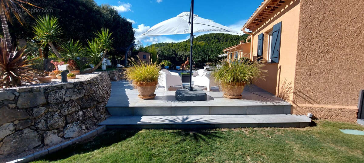 Maison à FIGANIERES