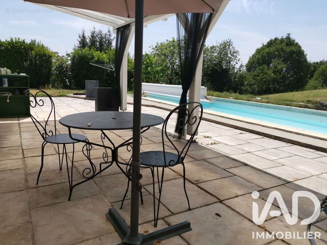 Maison 161 m² à Culoz  - photo 2