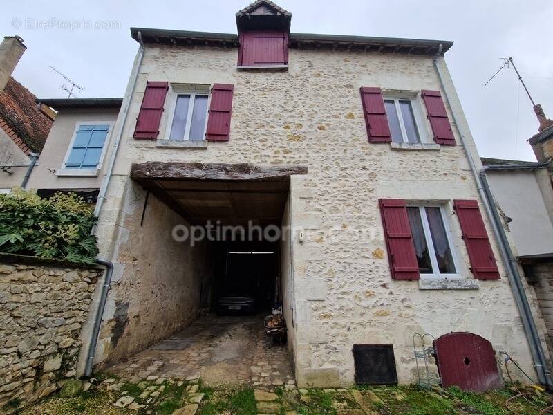 Maison à CHATILLON-SUR-INDRE