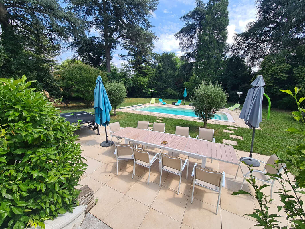 CHARMANTE PROPRIETE avec parc en plein centre de Bergerac - photo 14