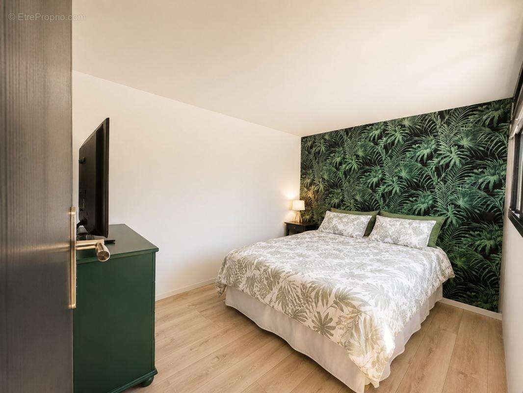 Maison à vendre 9 pièces Proche de AUNEUIL (60) - photo 3