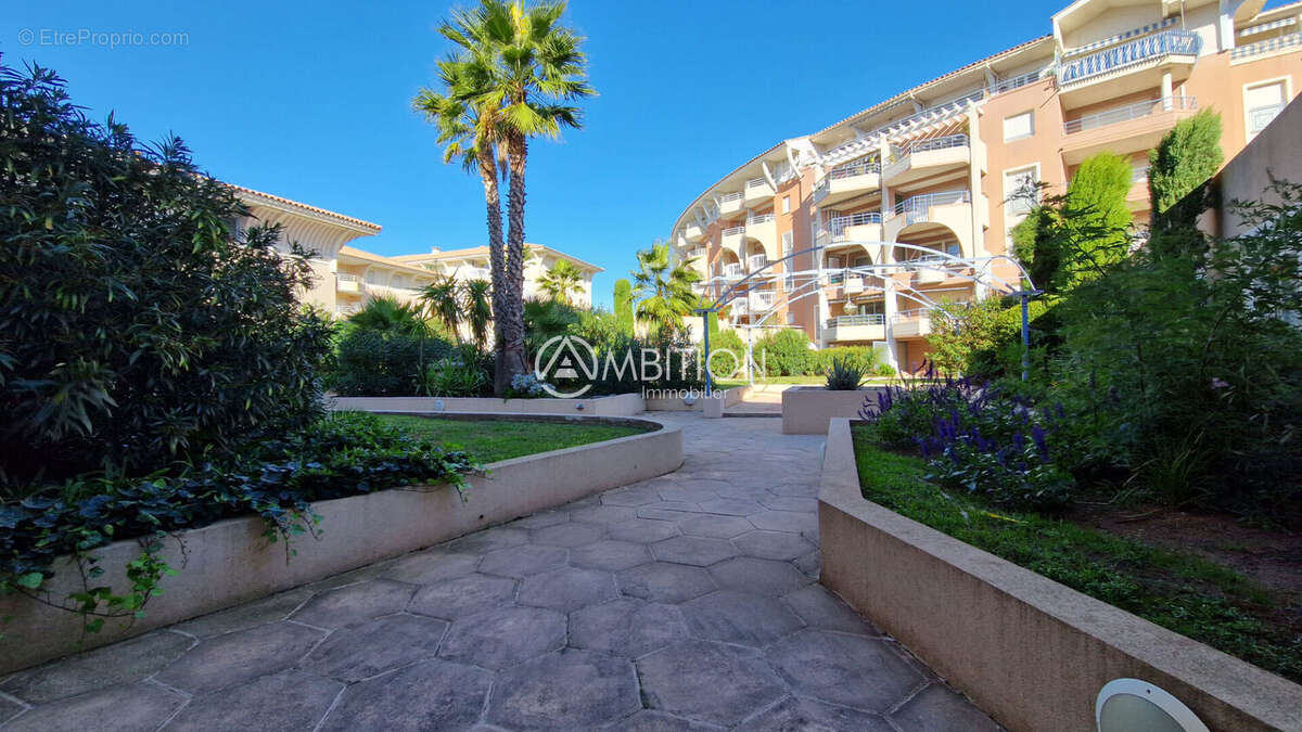 Appartement à FREJUS