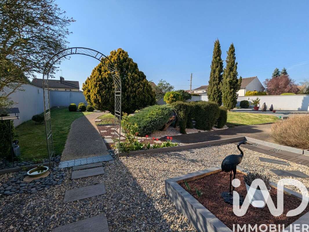 Photo 8 - Maison à BRIENON-SUR-ARMANCON
