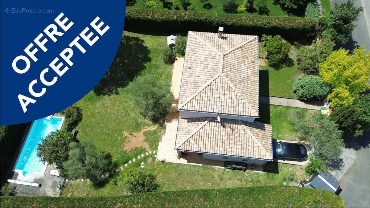 Maison à LA SALVETAT-SAINT-GILLES