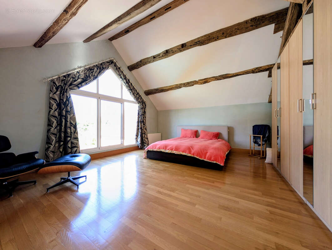 Maison à SAINT-JEAN-DE-BRAYE