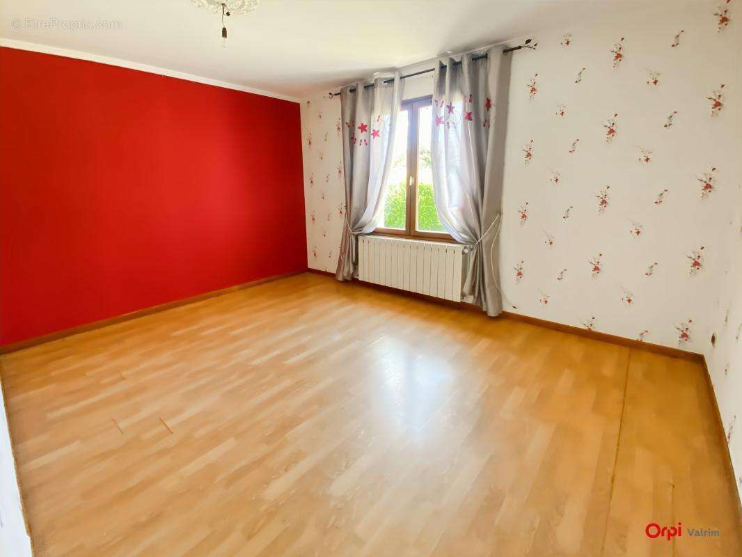 Maison à CHALETTE-SUR-LOING