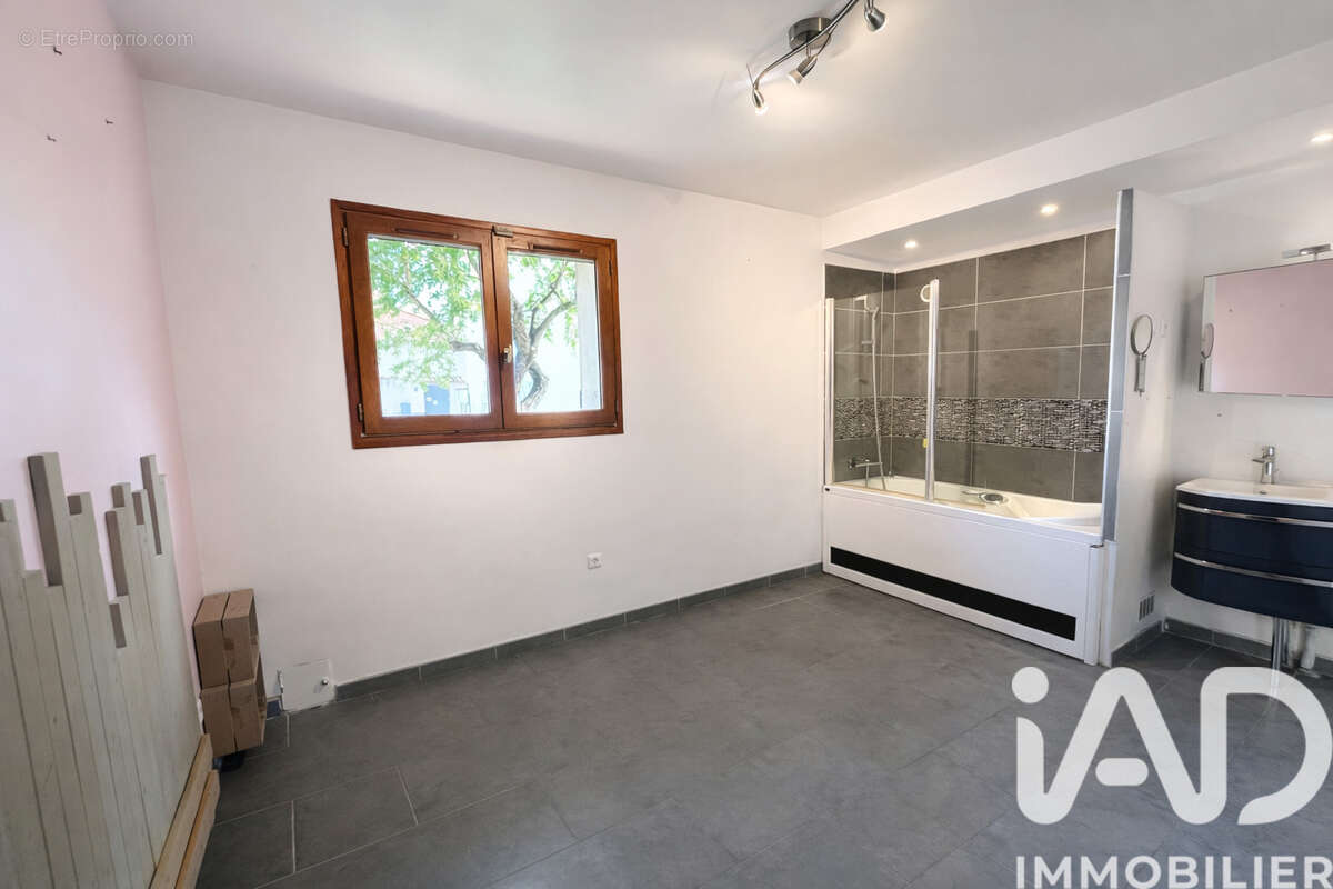 Photo 6 - Maison à MARSEILLE-9E