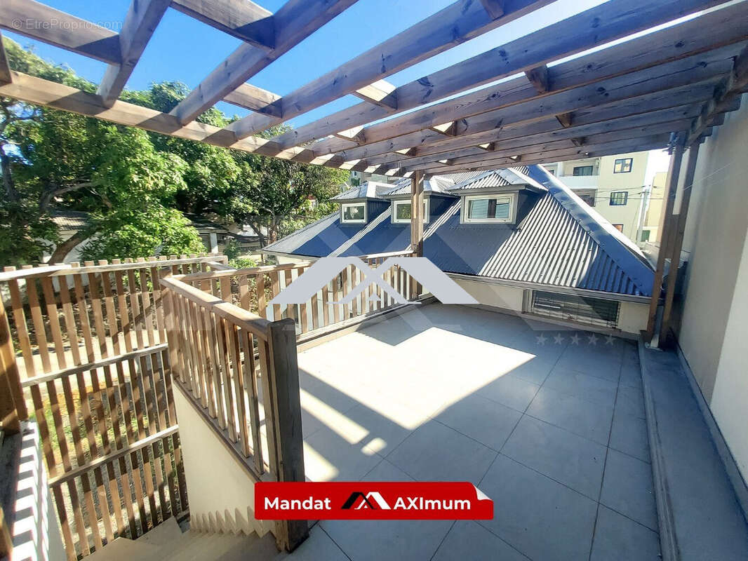 Maison à SAINT-DENIS