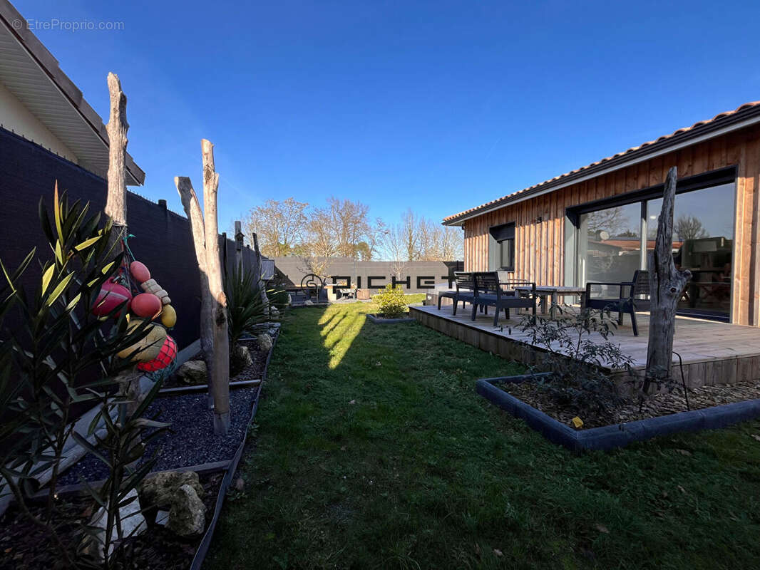 Maison à BELIN-BELIET