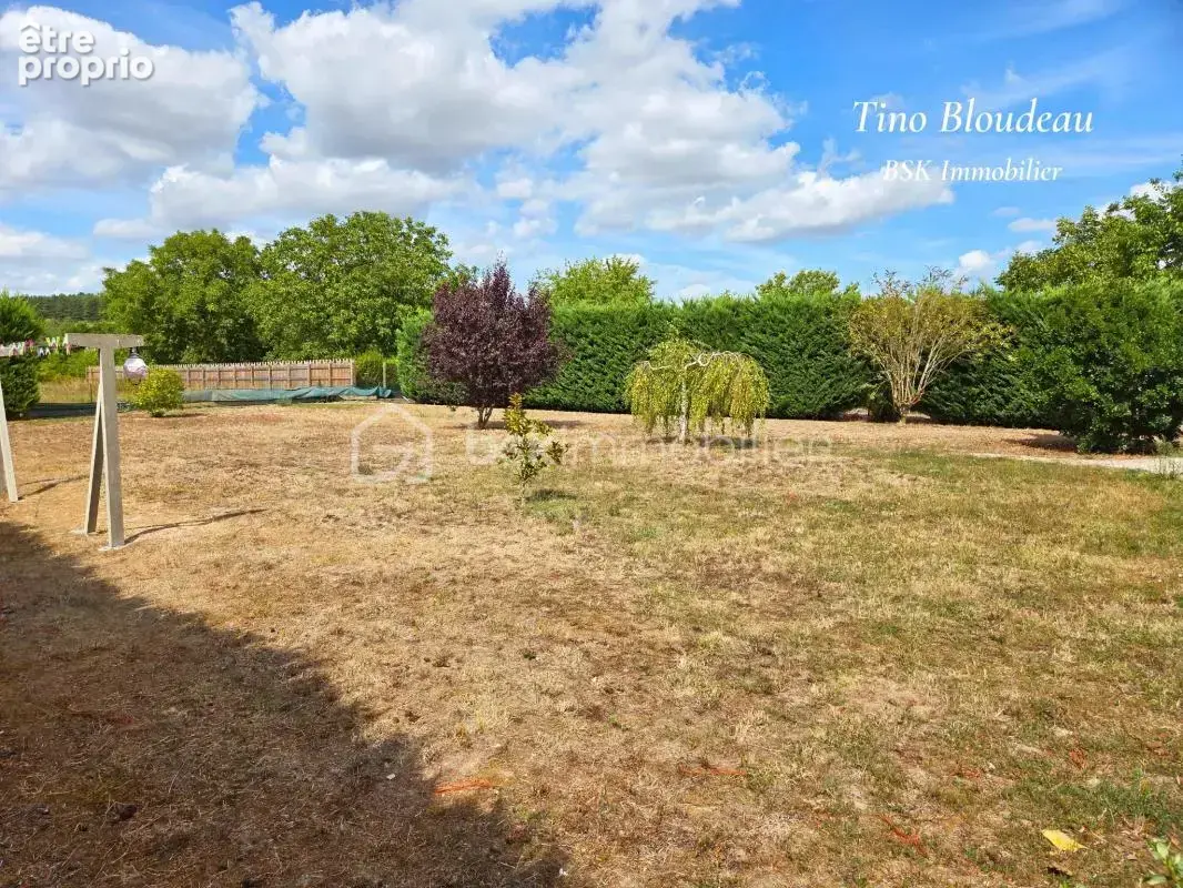Maison de 2012 avec vie de plain pied - Vue imprenable sur le château de St Aignan et sans vis à vis - Calme - photo 19