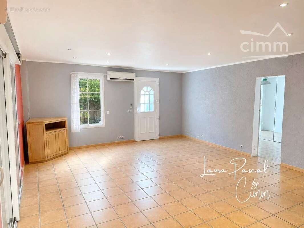 Maison familiale avec nombreuses dépendances – Générac (33920) - photo 2