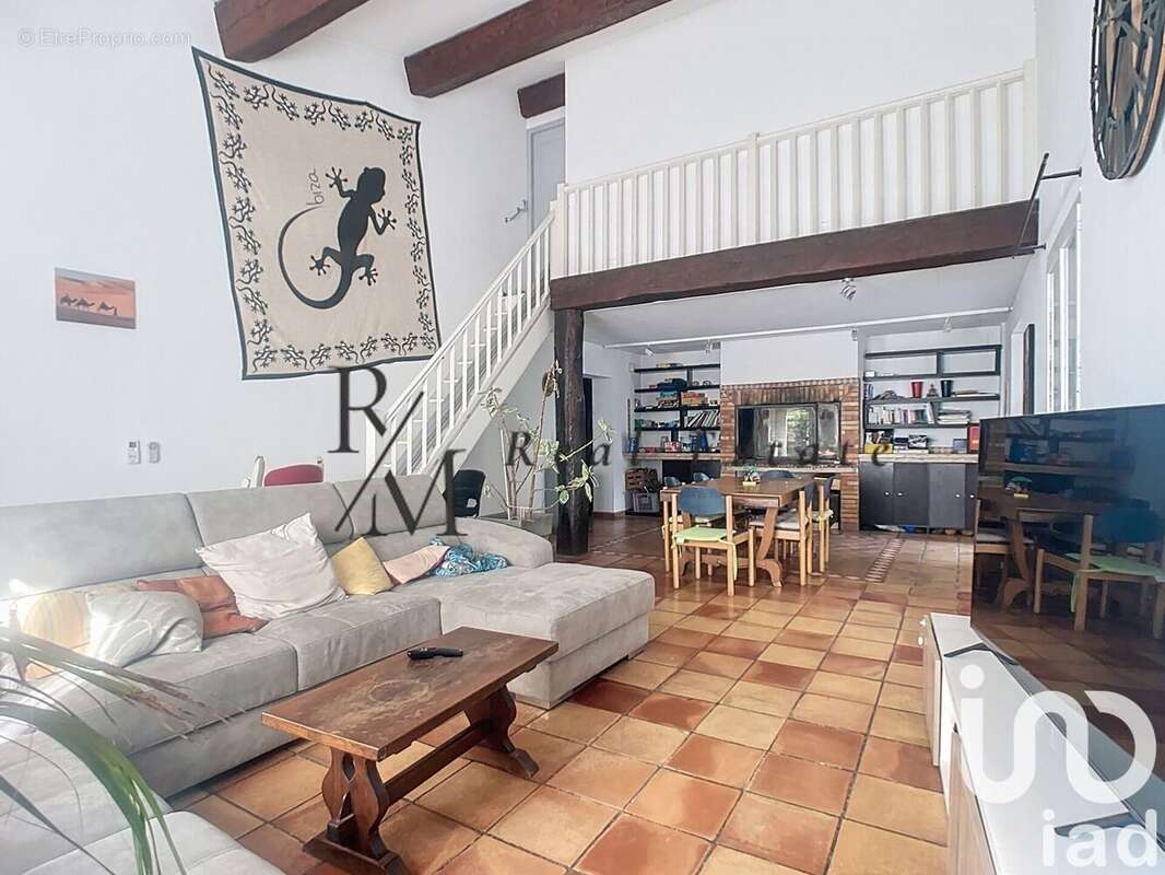 Photo 5 - Maison à ROGNES